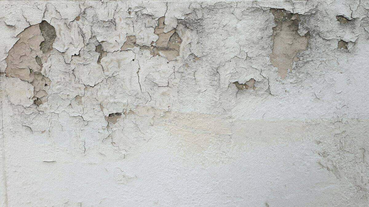 Humedades en casa en Asturias: cómo probar quién tiene la culpa